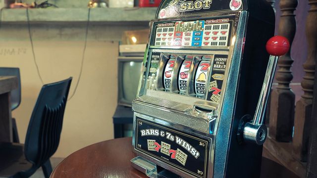 How casino comps are calculated from theoretical loss